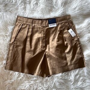 Old Navy Extra High Rise Taylor Trouser Shorts, Adjustable Waist, Clifftop - M